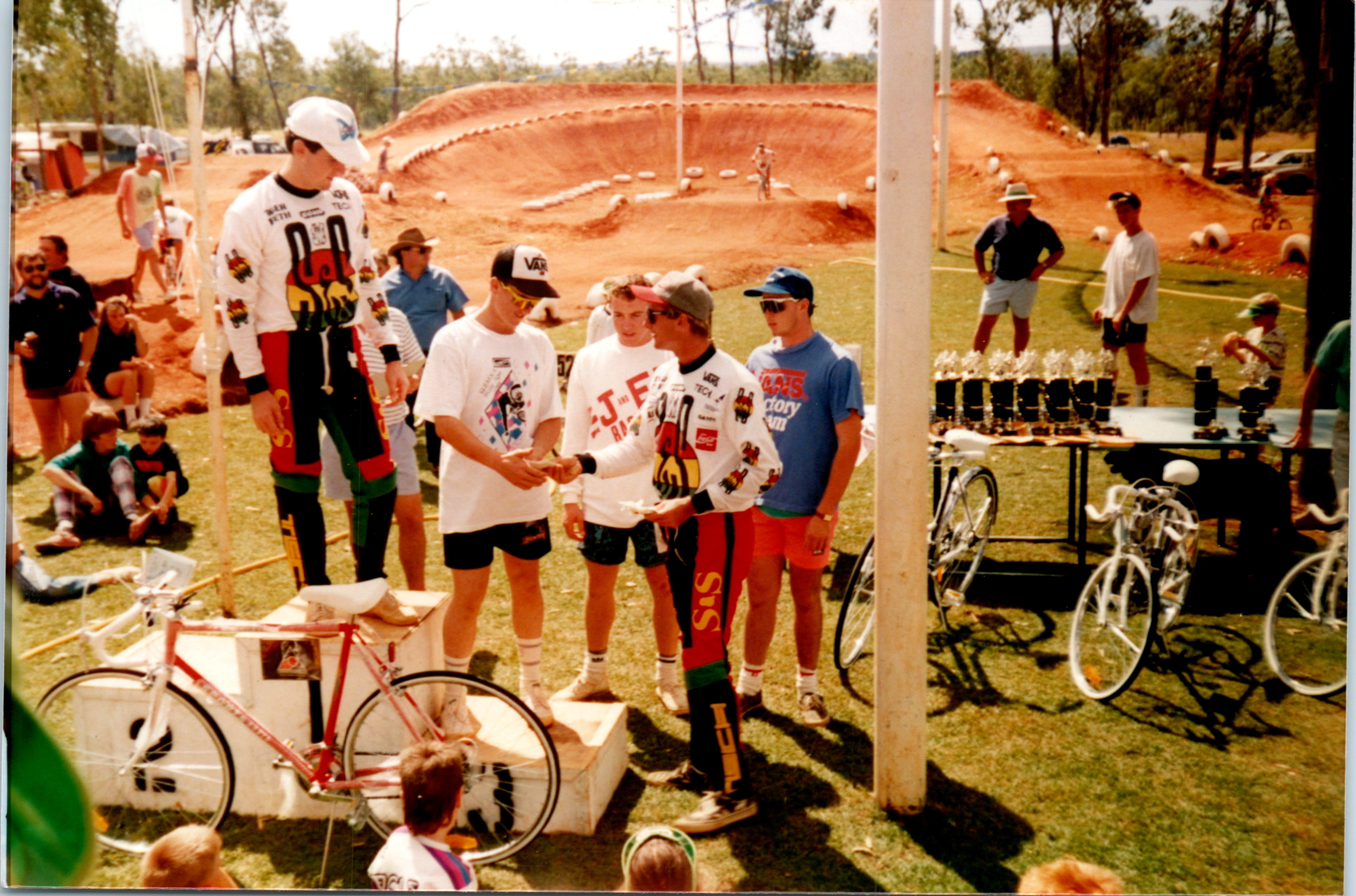 bmx-mixed20140929_16185360-2_7222x4774_12cc842f8f.jpg